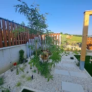 Záhrada v mestskej radovej zástavbe - realizácia záhrady