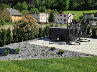 Záhradnícke služby pre okrasné záhrady, parky a verejnú zeleň Záhradnícke služby pre okrasné záhrady, parky a verejnú zeleň