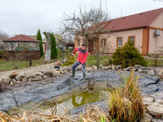 Zimná starostlivosť o jazierko: Tipy na prezimovanie záhradného jazierka Zimná starostlivosť o jazierko: Tipy na prezimovanie záhradného jazierka